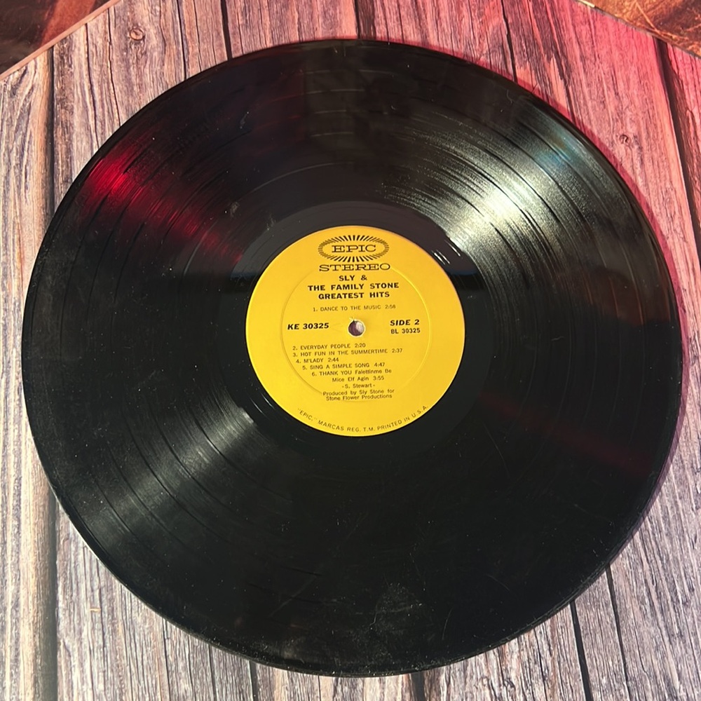 **Sly and the Family Stone - Greatest Hits Vinyl Album (1969) - Vintage** - Picture 5 of 7